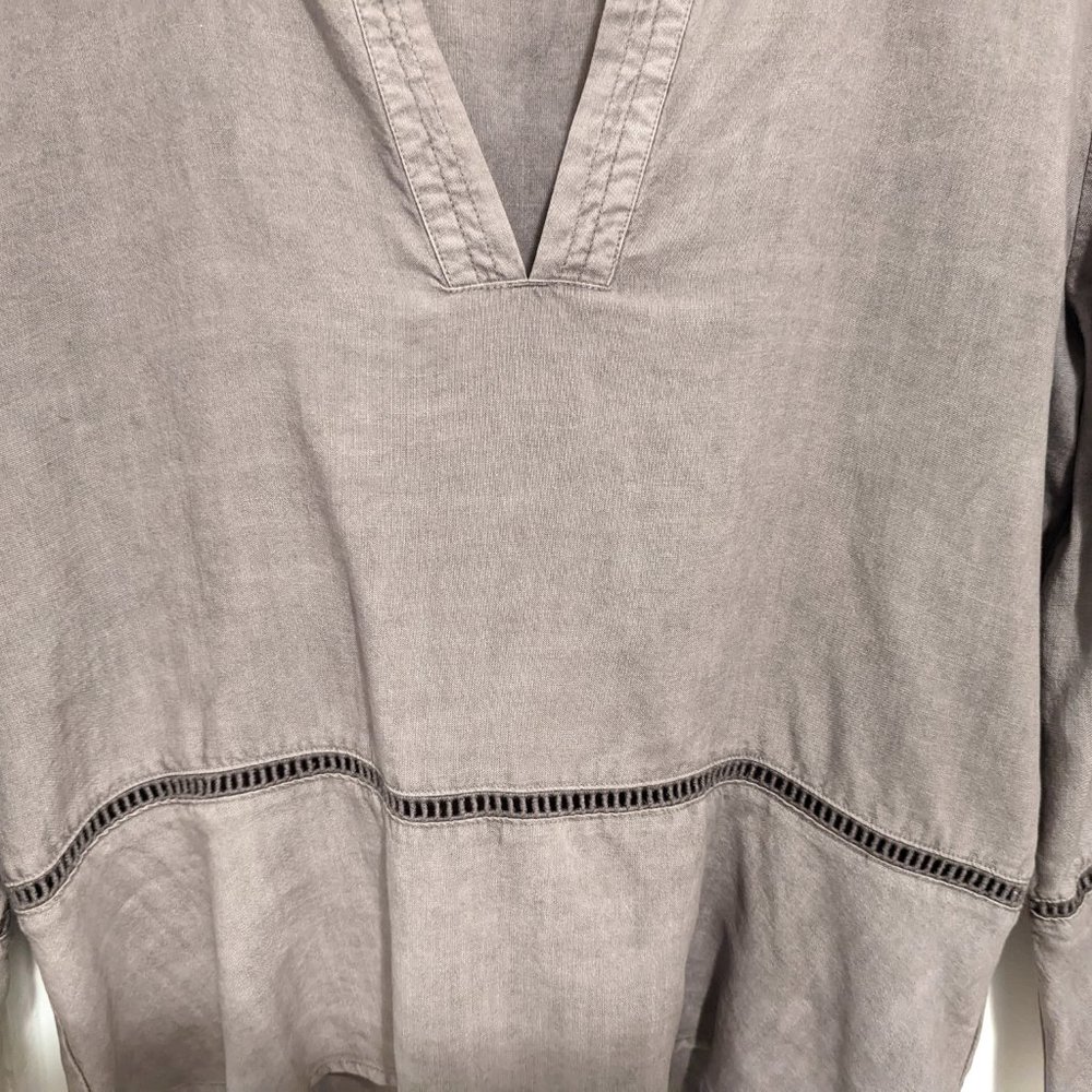 Anthropologie Cloth & Stone Grey Lattice Detail Bell Sleeve Top - Picture 6 of 13